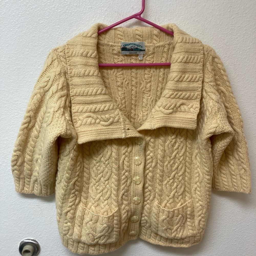 ARANCRAFTS Buttwr Yellow Wool Cable Knit Sweater (L)
